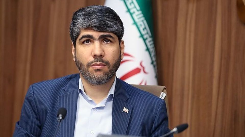 علی‌آبادی می‌گوید ناترازی‌ها به من ربطی ندارد/ عملکرد علی‌آبادی را با محرابیان مقایسه کنید/ وزیر سابق نیرو تا ساعت دو شب در مرکز دیسپاچینگ برق می‌نشست