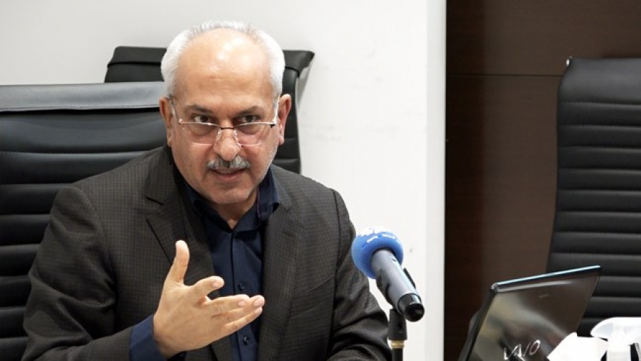 بسیاری از واحدهای بزرگ تولیدی مشکل صادرات دارند/ بخش آلومینیوم کشور از صادرات انصراف داده است