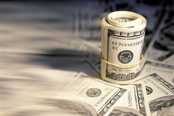 قیمت دلار توافقی امروز در سمت فروش ۷۲ هزار و‌ ۱۲ تومان است