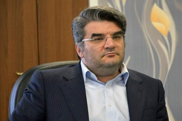 به دلیل اینکه بیمه‌ها پول داروخانه‌ها را نمی‌پردازند، داروخانه‌ها حدود پنج هزار میلیارد تومان چک برگشتی به شرکت‌های پخش دارو دارند/ بازار دارو با کمبود شدید نقدینگی مواجه است و عامل این کمبود بدقولی‌های بیمه‌های دولتی است