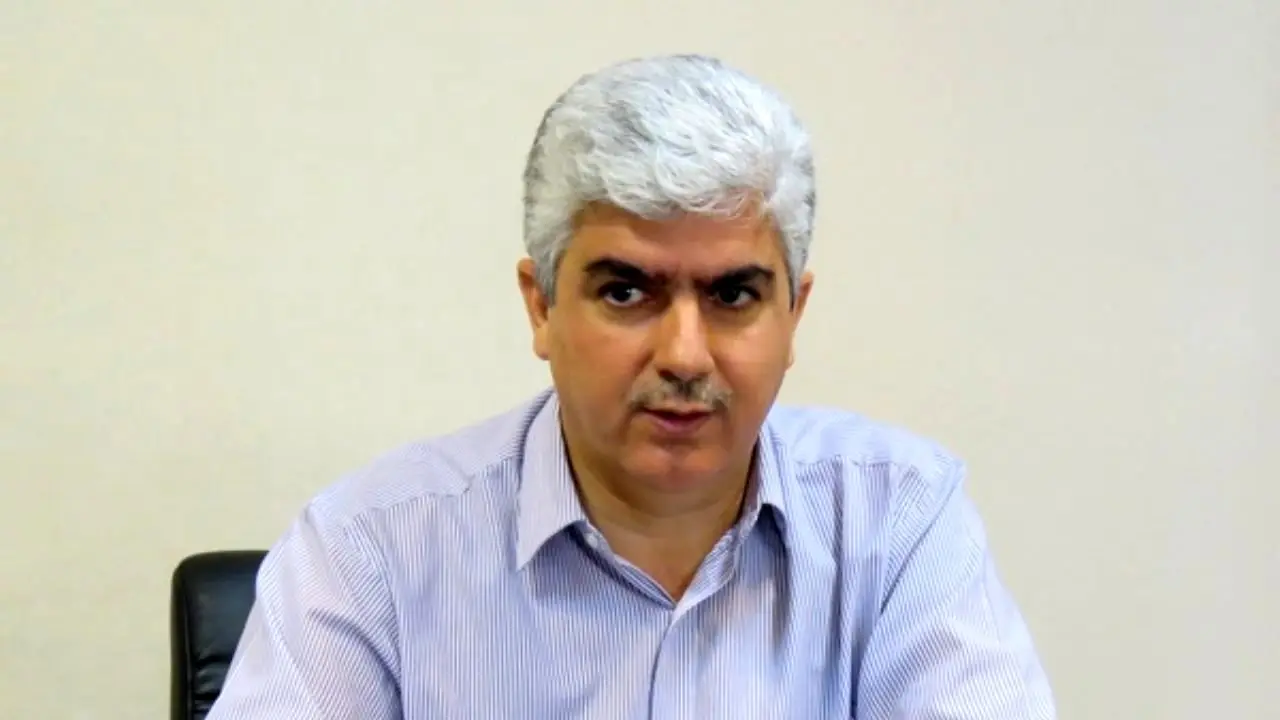 مسئولان وزارت نیرو را به خاطر قطعی برق صنایع دارویی به کمیسیون بهداشت مجلس کشاندیم ولی تاثیری نداشت