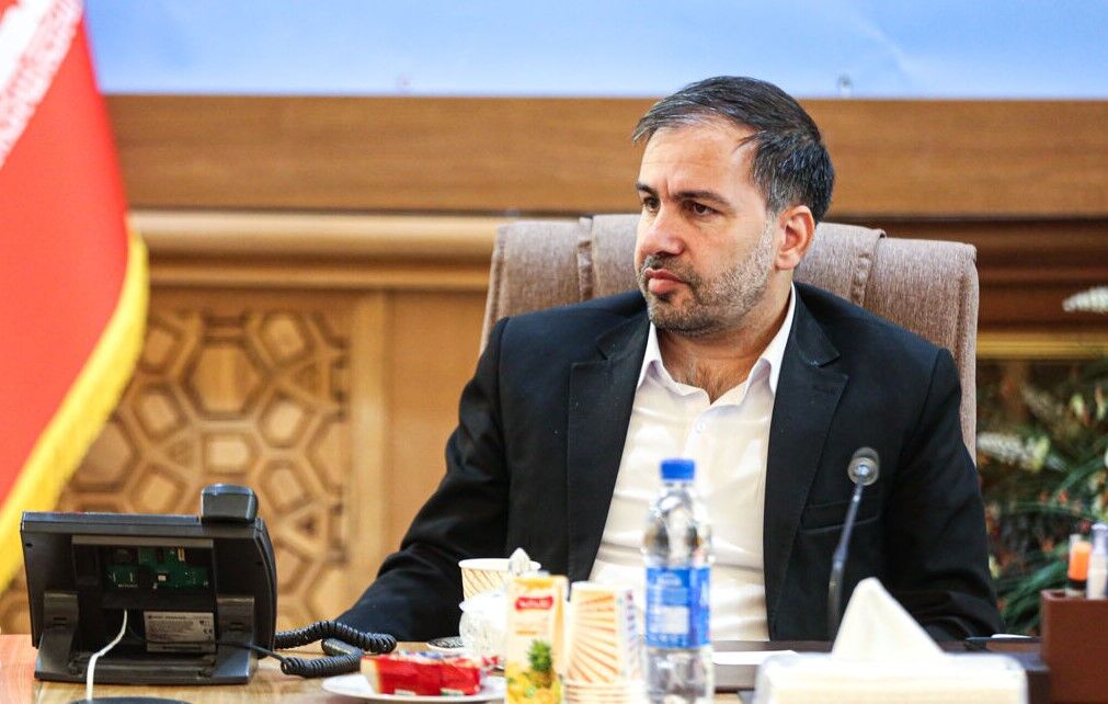 نگاه وزیر راه و شهرسازی به موضوع مسکن سلبی است و به نساختن مسکن اعتقاد دارد