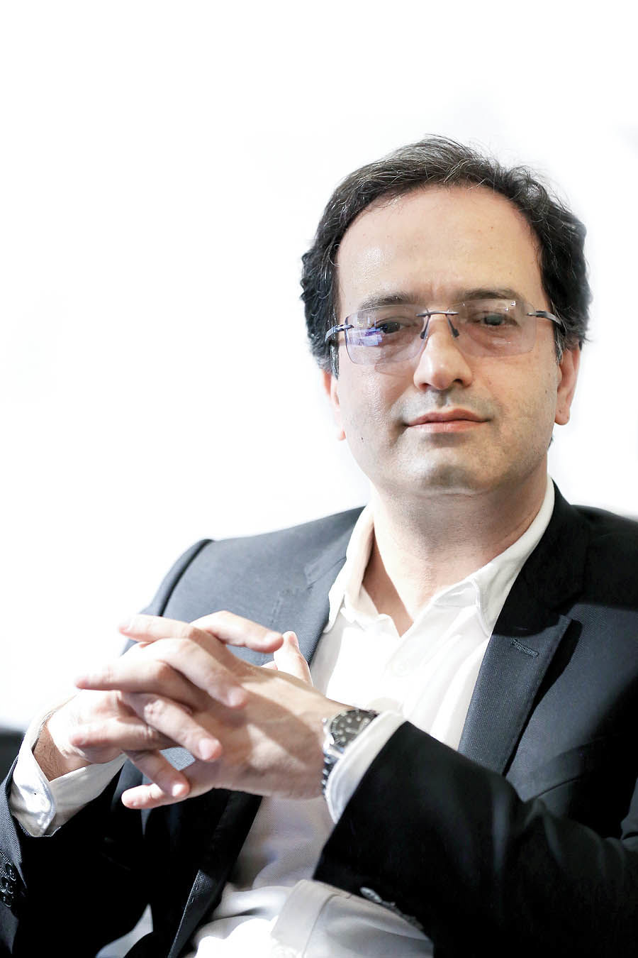 چه معنی دارد کشوری مثل ما که الان در شرایط جنگ اقتصادی قرار دارد، به موضوعاتی مثل FATF و CFT ورود کند!