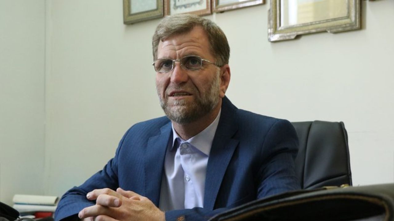 شرایط یکسان سازی نرخ ارز فعلا مهیا نیست/ پارسال سیاست یکسان سازی نرخ ارز را اجرایی کردند، شکست خوردند، گویا امسال هم قصد دارند اینکار را تکرار کنند!