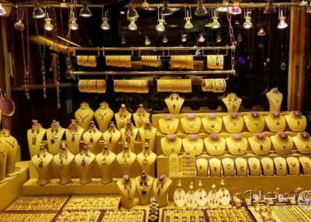 برای خرید طلا و سکه صبر کنید