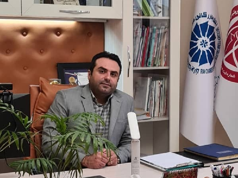 اجاره‌بهای یک غرفه ۱۰ متری در سازمان میادین شهرداری به ماهی ۳ میلیارد تومان رسیده است که واقعا عجیب و تعجب‌آور است/ سازمان‌های نظارتی رسما گفتند شبکه سازمان میادین شهرداری فاسد است و گوشت از این طریق به دست مردم نمی‌رسد و به جاهای دیگری می‌رود