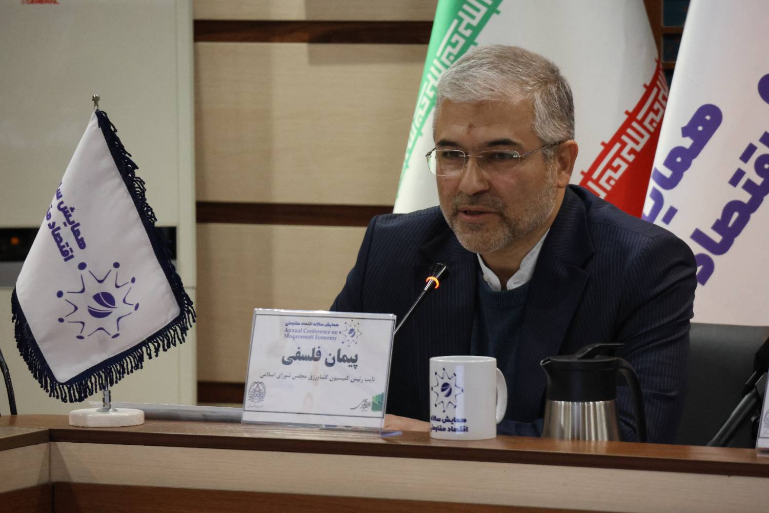 در یکی از استان‌ها، ۳۷۰۰۰ تن نهاده فروخته‌اند اما فقط ۲۰۰۰ تن نهاده به دست دامدار رسیده است/ این اتفاق دقیقا بعد از اینکه نوری قزلجه ادعا کرد مشکل سامانه بازارگاه را حل کرده رخ داده است