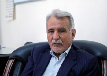 در سازمان نظام مهندسی برای گرفتن زیر میزی در اعمال نگاه کارشناسی غوغاست/ حاضرند پول بگیرند و بسیاری از موانع را نادیده بگیرند