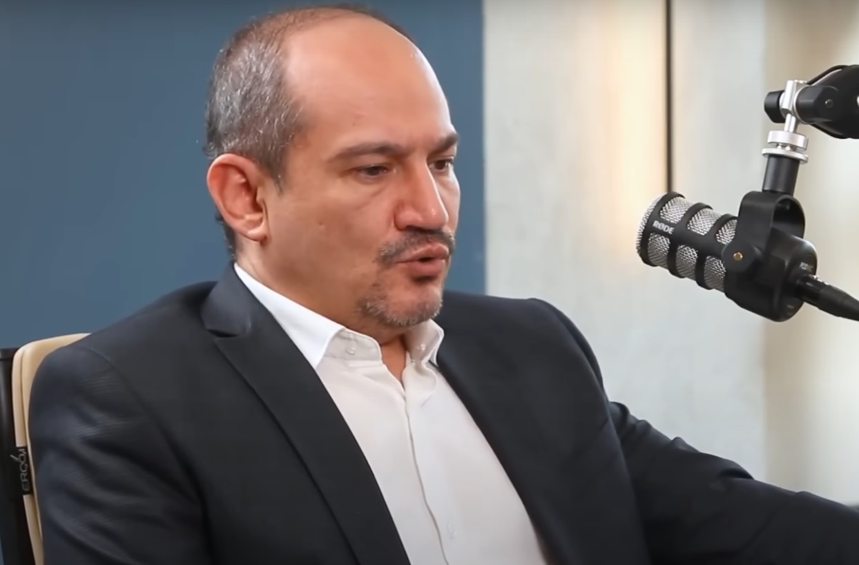 هر سه حکومت قاجار، پهلوی و جمهوری اسلامی ۱۵۰ سال برای تبدیل ایران به یک کشور بیطرف میان قدرت های جهانی تلاش کردند اما موفق نشدند