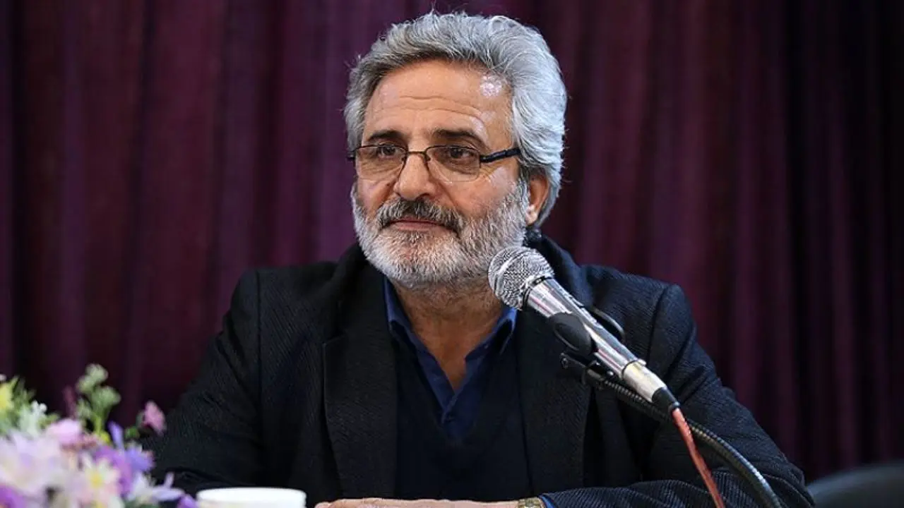 تامین اجتماعی حق بیمه تکمیلی را از بازنشستگان گرفته ولی آن را به‌جای حقوق کارگران پرداخت کرده و الان بازنشستگان چند ماه است که بیمه تکمیلی ندارند