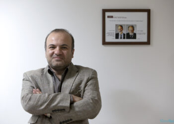 با سیاستگذاری غلط انرژی تا ۲ سال دیگر باید تمام پول نفتمان را بدهیم تا بنزین وارد کنیم