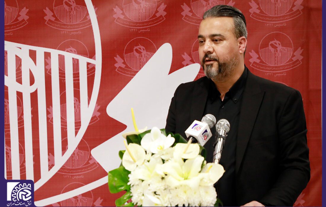 سازمان مالیاتی با مالیات بر ارزش افزوده قیمت پیراهن را ۳۰۰ درصد گران کرده است