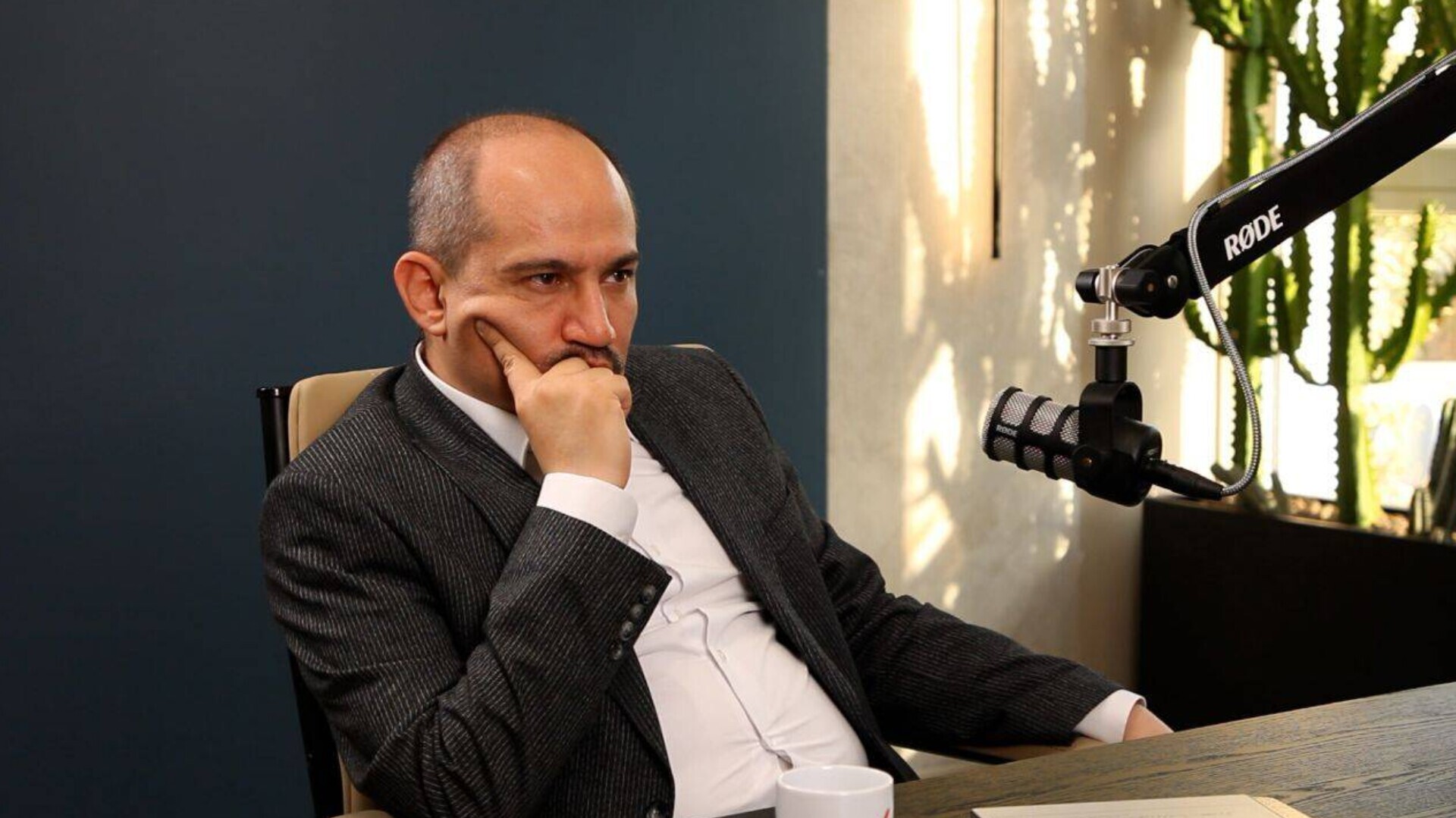 ترامپ در ماجرای برجام کاری کرد که دیگر هیچ اعتمادی برای مذاکره جدید میان ایران و آمریکا نیست/ قرارداد یا توافق جدید میان ایران و آمریکا حتما باید مورد تضمین چین یا روسیه باشد