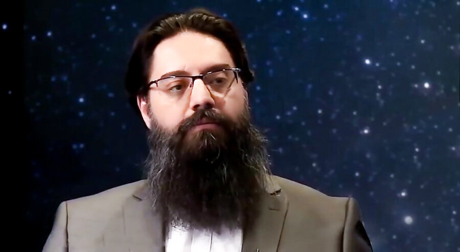 آیا می‌دانید ترامپ در دور اول ریاست جمهور‌ی‌اش هم دقیقا سمت ایران ناو فرستاد ولی نتوانست کاری کند و ناوها را برگرداند؟/ همه در دنیا می‌د‌انند ترامپ اگر قصد جنگ داشت ناوهایش را به تیررس موشک‌های ما نمی‌فرستاد