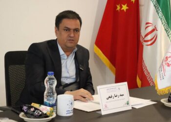 نماینده راه آهن روسیه به من گفت ما آماده بودیم تا راه آهن اینچه برون را به گرمسار متصل کنیم و سرمایه لازم را هم مهیا کرده بودیم اما مدیرعامل وقت راه آهن ایران ( احتمالا میعاد صالحی) گفت اولویت ندارد و کار را خواباند