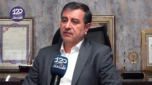 در دو ماه گذشته حدود ۳ هزار فروند کشتی اطراف تنگه هرمز توقف کرده‌اند و چون ایران اجازه نمی‌دهد نمی‌توانند از تنگه هرمز عبور کنند، این حجم بزرگ تاثیر بی‌سابقه‌ای بر اقتصاد جهانی گذاشته است