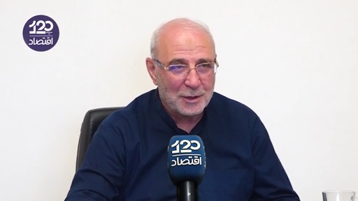 رئیس‌ بانک مرکزی به‌جای کنترل قیمت ارز و کمک به بنگاه‌های آسیب‌دیده در شرایط جنگی، درگیر دعوای شخصی با وزیر اقتصاد و تغییر مدیران عامل بانک‌ها است