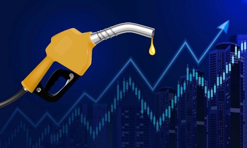 افزایش قیمت بنزین، راه‌حل بحران انرژی نیست /دولت از اصرار بر دلالیِ انرژی دست برداشته و اجازه شکل‌گیری بازار را بدهد